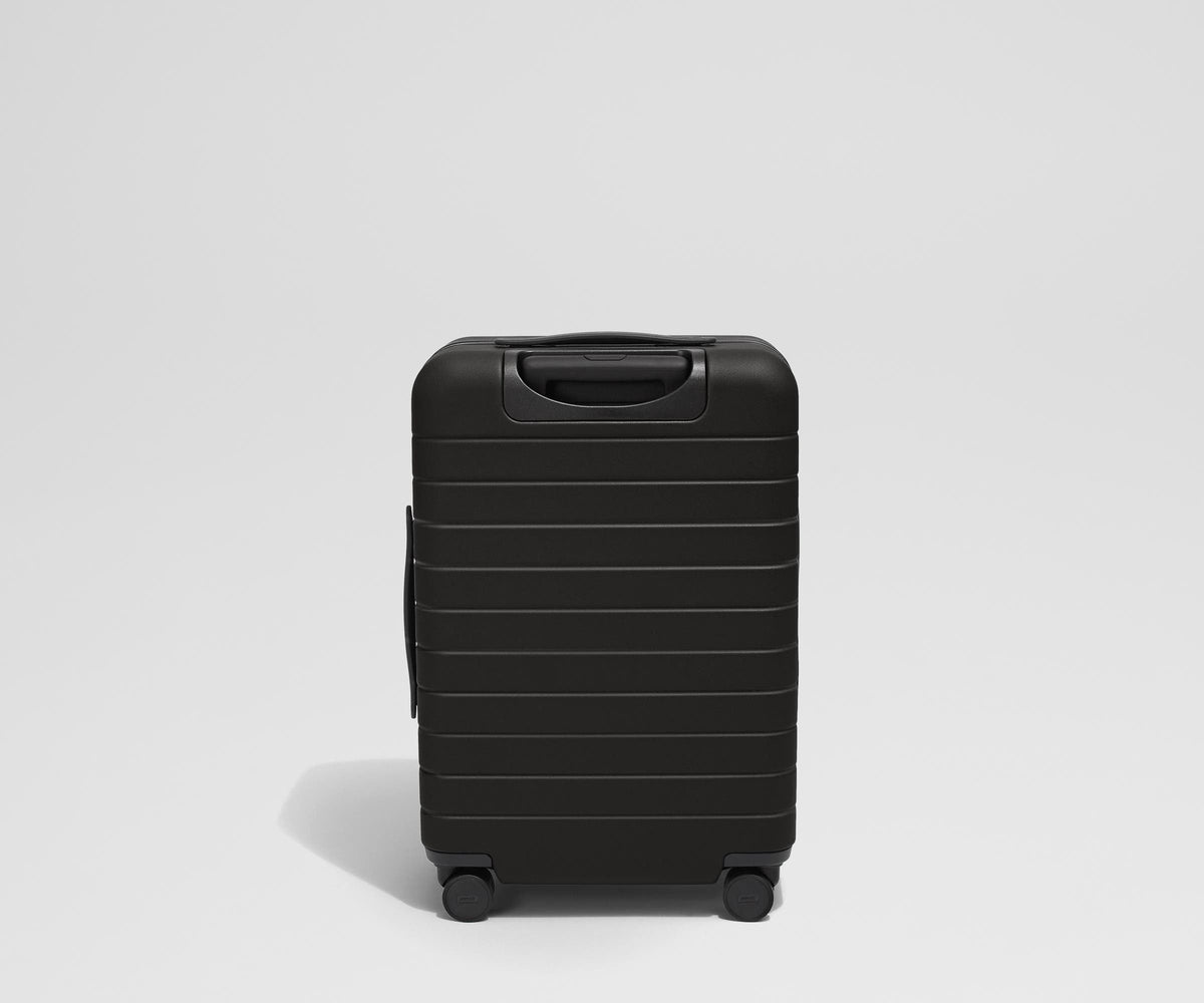 Away The Executive Bigger Carry-On Suitcase - Jet Black