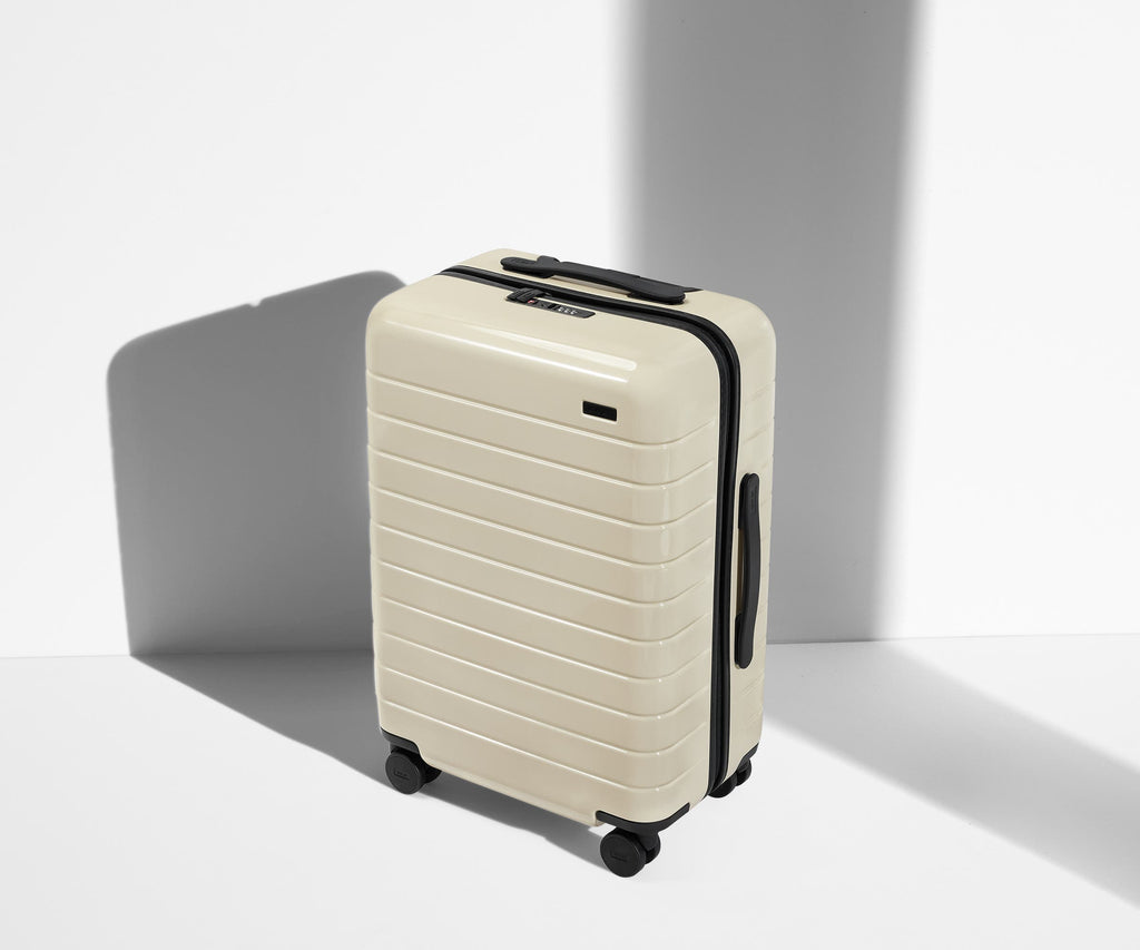 Away The Bigger Carry-On Suitcase - Salt White (Gloss)
