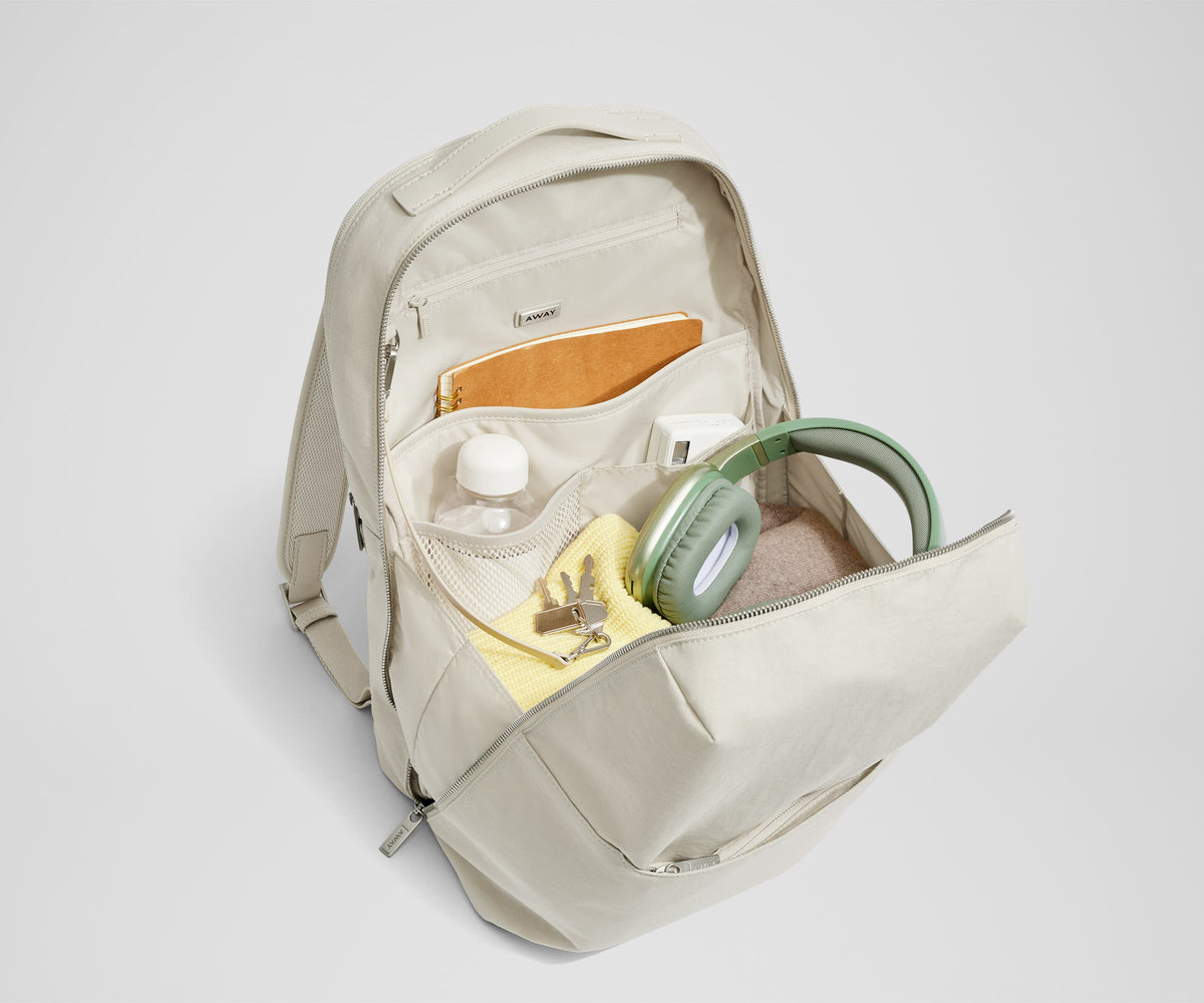 Away The Everywhere Zip Backpack in Salt White Textured Nylon