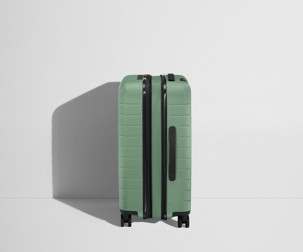 Away The Bigger Carry-On Flex Suitcase - Sea Green